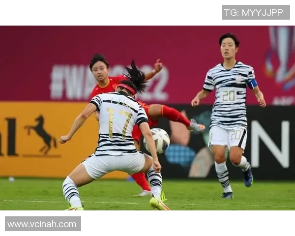 足球球星赛场突发脚抽筋坚持拼搏展现顽强斗志感动全场观众