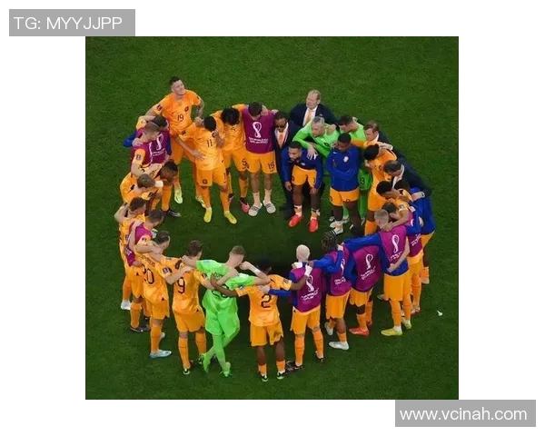 荷兰足球巨星全解析 从历史传奇到当代天才球员的精彩回顾